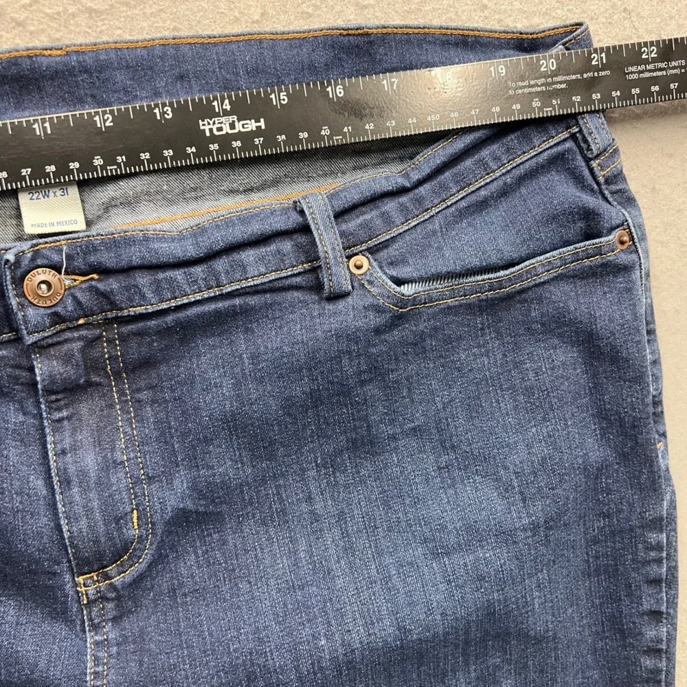 Duluth Trading Co Womens Jeans 22W x 31 Blue‎ Straight Leg Denim Stretch 1642